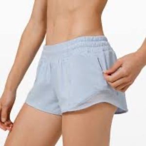 LULULEMON LIGHT BLUE 4 IN HOTTY HOTS